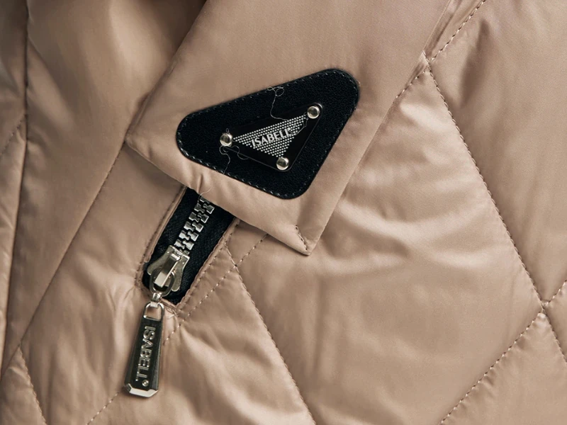 Detale krawiectwa - precyzyjne szwy i wykończenia w Szwalni ISABELL